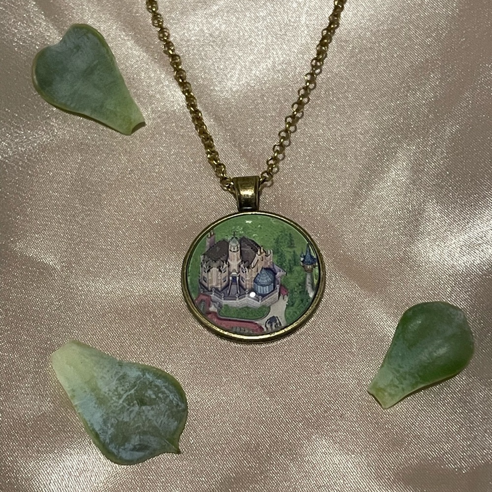 Walt Disney World Park Map Necklace - Haunted Mansion